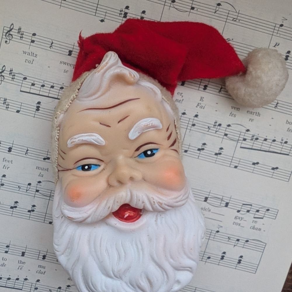 Vintage Santa Claus Holiday Ornament - Picture 2 of 7